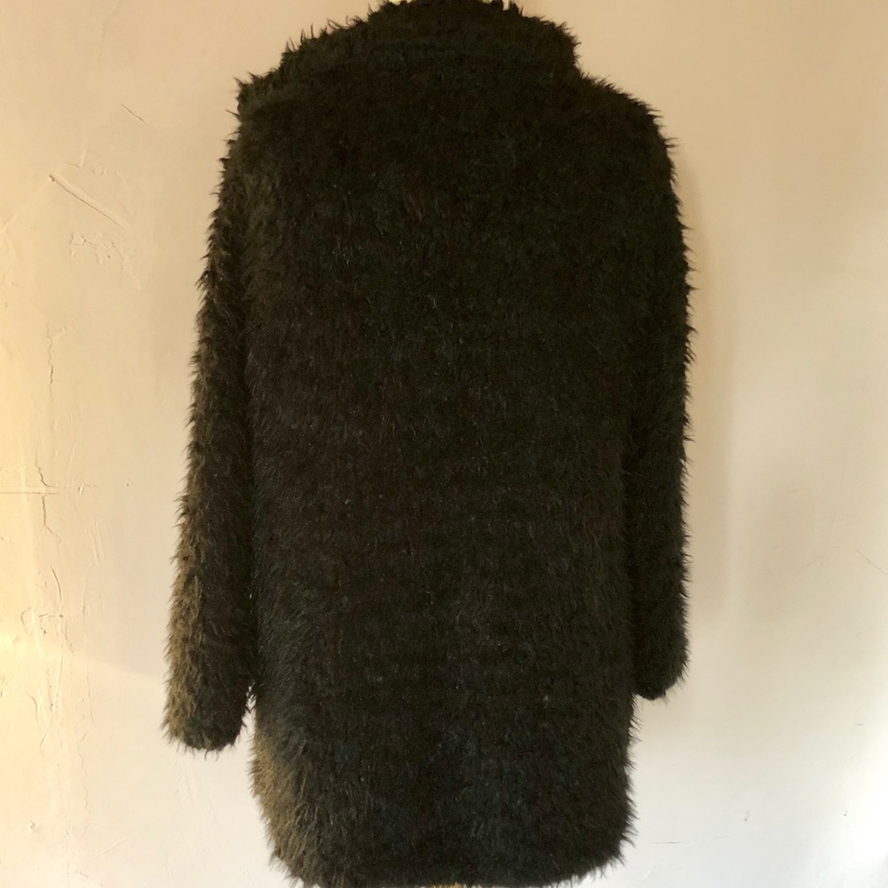 Last 1️⃣! Black Faux Fur Coat - Picture 5 of 5